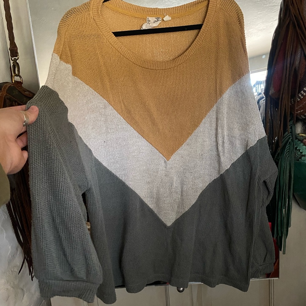 Knitted top, worn gently but super comfy oversize look